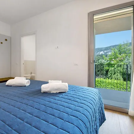 Eleonora 아파트 가르다