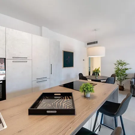 Eleonora Apartamento *